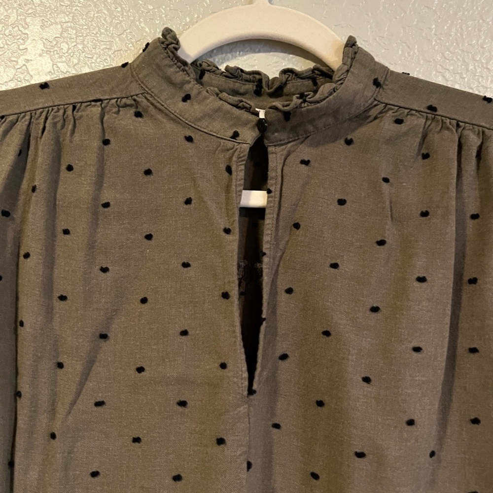 Zara Army Green Ruffled Top - Picture 2 of 5